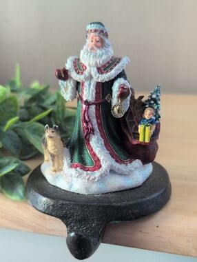 Roman Inc Vintage Old World Santa Cast Iron Stocking Holder